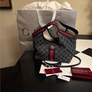 GUCCI Giglio GG Logo Denim Monogram Small Tote Bag   New 2025 Authentic